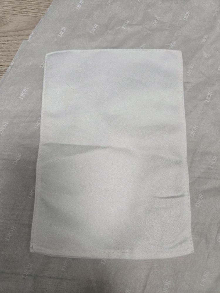 샤넬 가방닦는 융 이미지