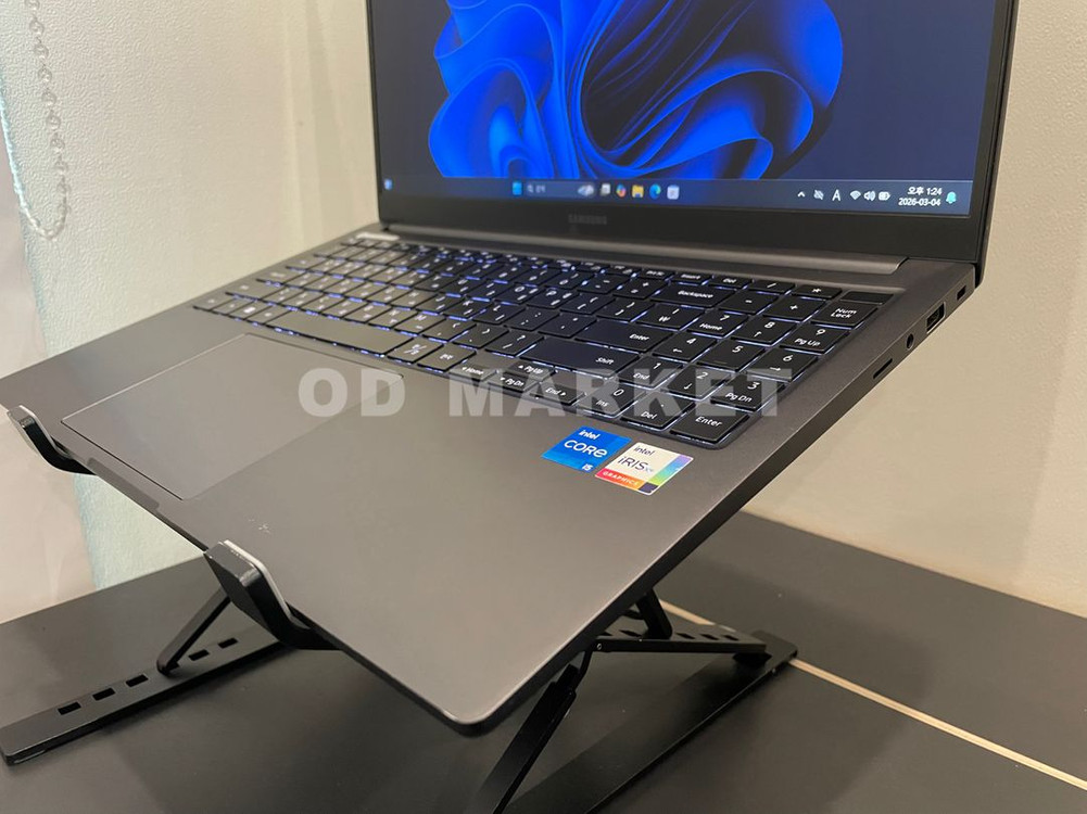 삼성 갤럭시북3 사무용 노트북(13세대,8g/256g)--1