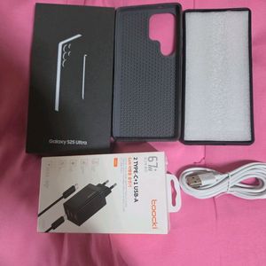 삼성 갤럭시 S25 울트라 256gb 티타늄블랙 ,투키 67w 멀티충전기 포함