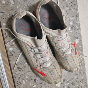 축구화 푸마 울트라 1.2 MG 275