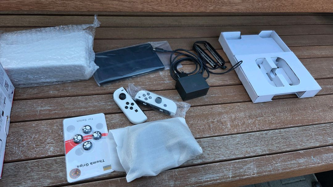 닌텐도스위치OLED--6