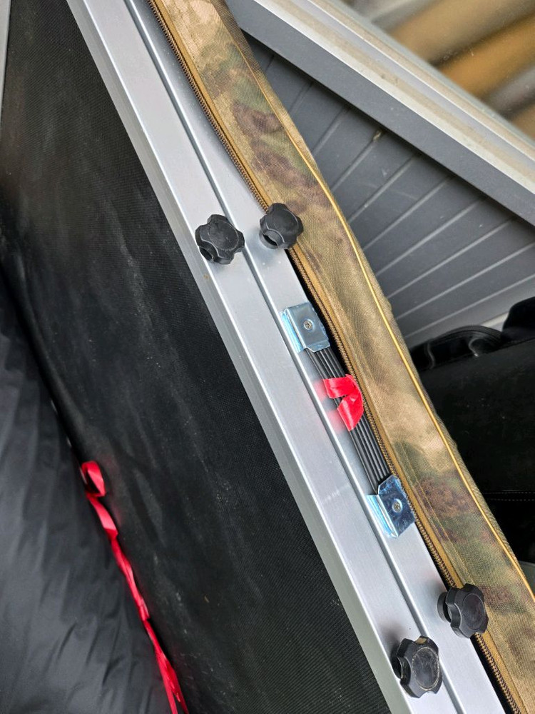 동일 접이식 전투 낚시좌대 이미지