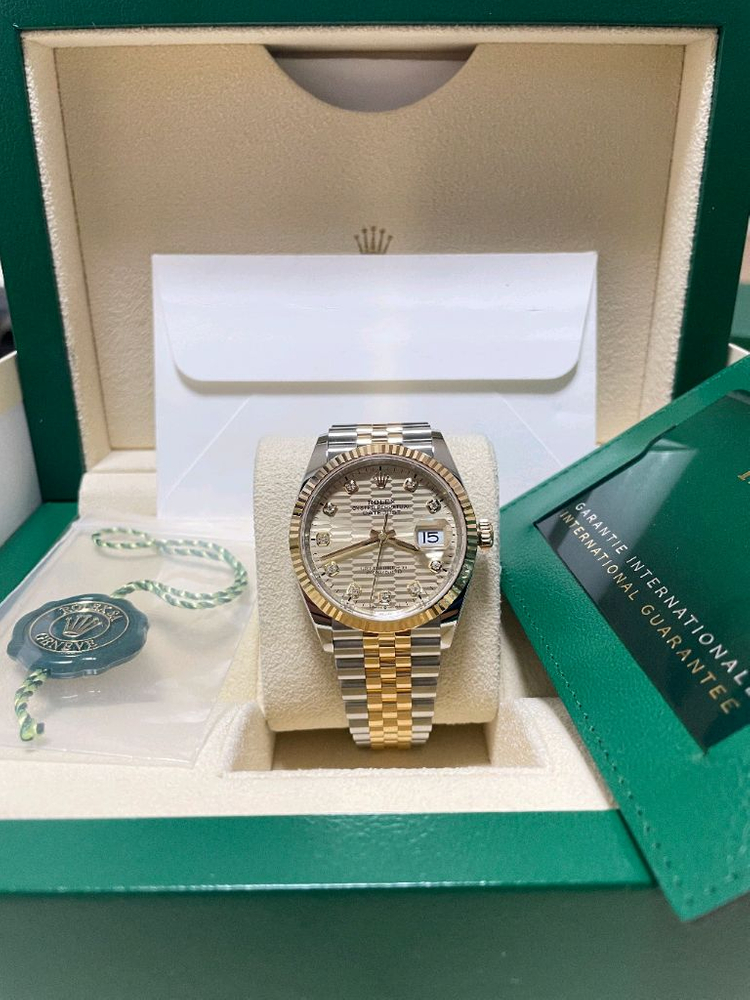 롤렉스 126233 신형 데이저스트 36 샴페인판 모티프 10P다이아 옐골콤비 팝니다~!--1