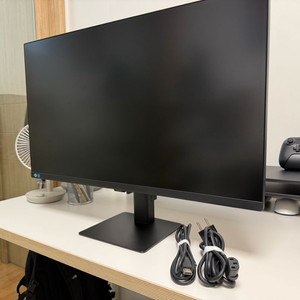 삼성 뷰피니티 27인치 4k모니터