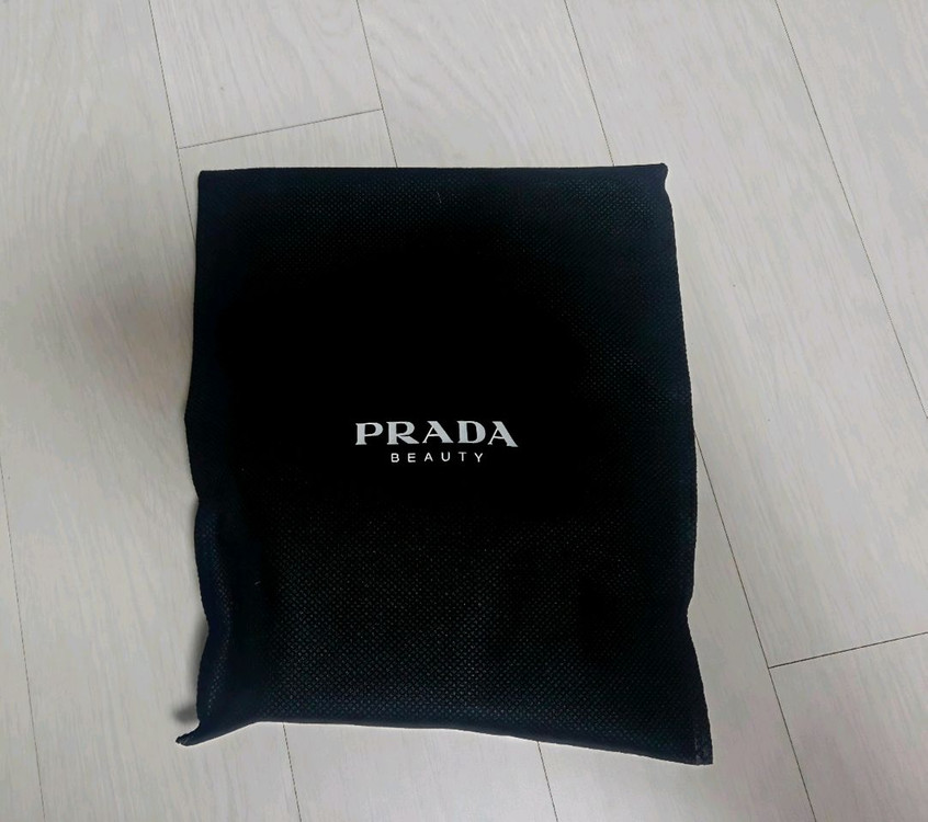 프라다 리빌메쉬 쿠션 LN10--1