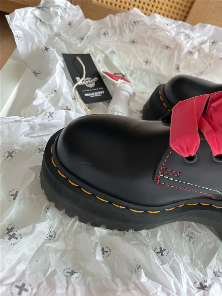 닥터마틴X헬로키티콜라보 제이든워커--9