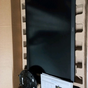 알파스캔 AOC 27G4 180hz 모니터 팝니다 이미지