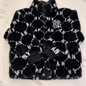 mlb키즈 후리스 점퍼(사이즈 145)