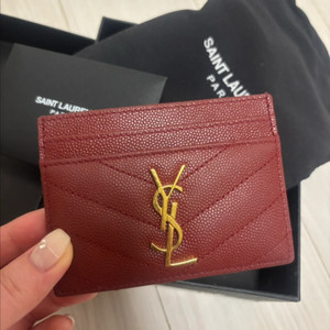 생로랑 마틀라세 카드지갑 이미지