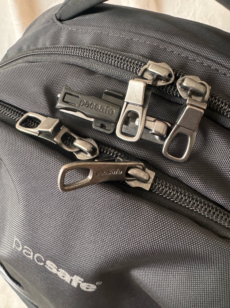 팩세이프 메트로세이프 X25 도난방지 백팩--9
