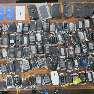 현대, 기아, 쌍용, 삼성, bmw, 벤츠 등 자동차 스마트키, 폴딩키 팝니다. 이미지