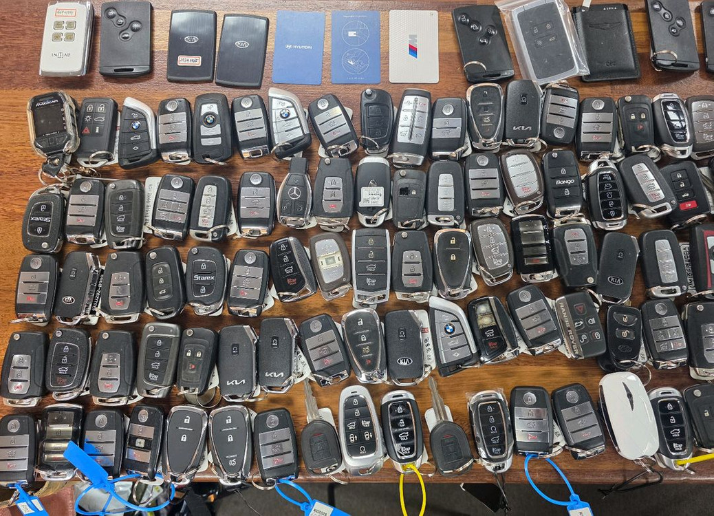 현대, 기아, 쌍용, 삼성, bmw, 벤츠 등 자동차 스마트키, 폴딩키 팝니다. 이미지