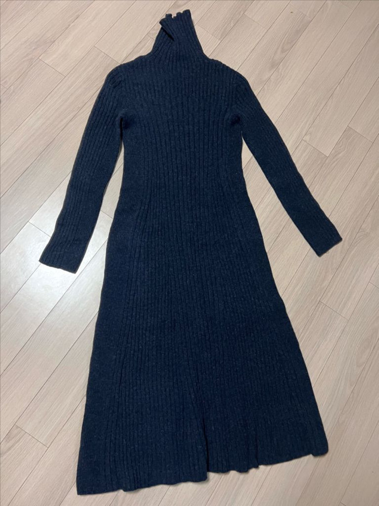 한섬 시스템 SYSTEM 울 캐시미어 리브 니트 드레스 롱원피스 터틀넥 하이넥 폴라 플레어 골지 네이비 차콜 이미지