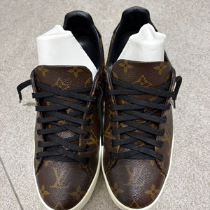 루이비통 스니커즈(남성) 이미지