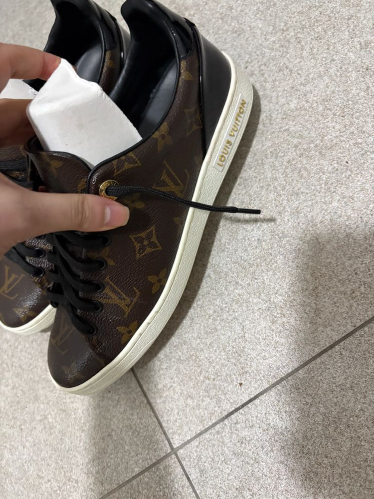 루이비통 스니커즈(남성) 이미지