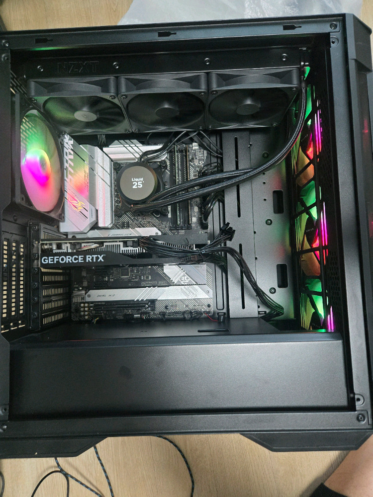 고사양 i7-14700K RTX4060 b660 32g 500g 2T등 본체 & 32 모니터 팜--3