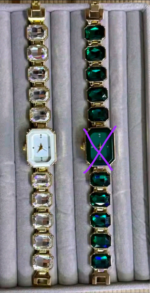 화이트 큐빅 손목시계 패션시계 골드컬러 팔찌 새상품 미사용 빈티지스타일--1