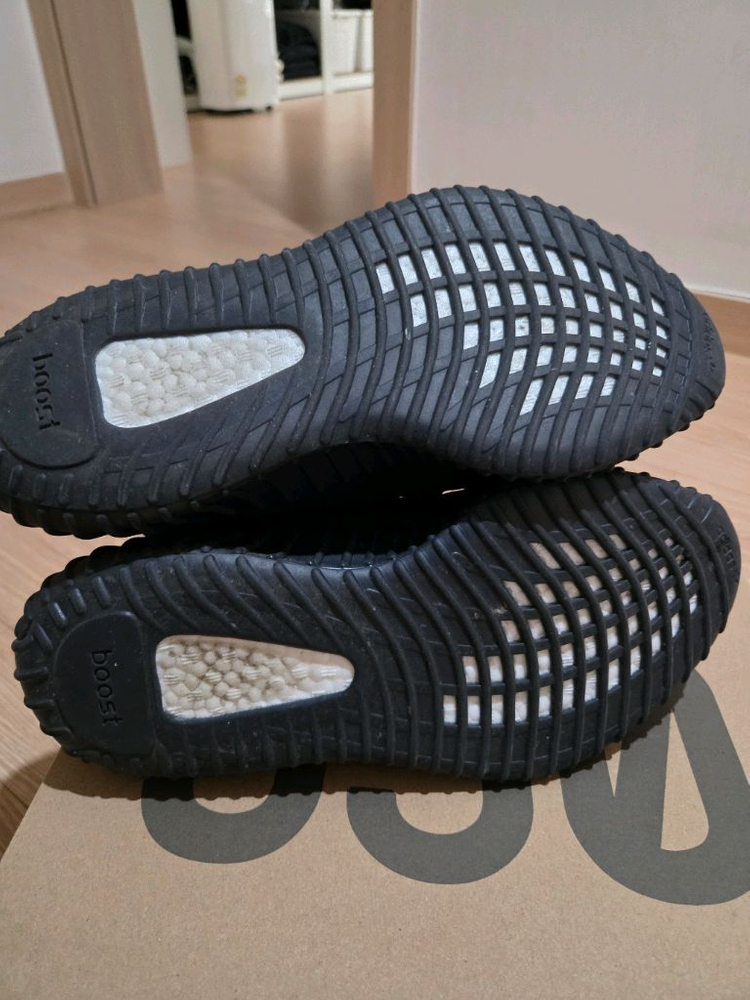 아디다스 이지부스트 350v2 오닉스 260 사이즈 이미지