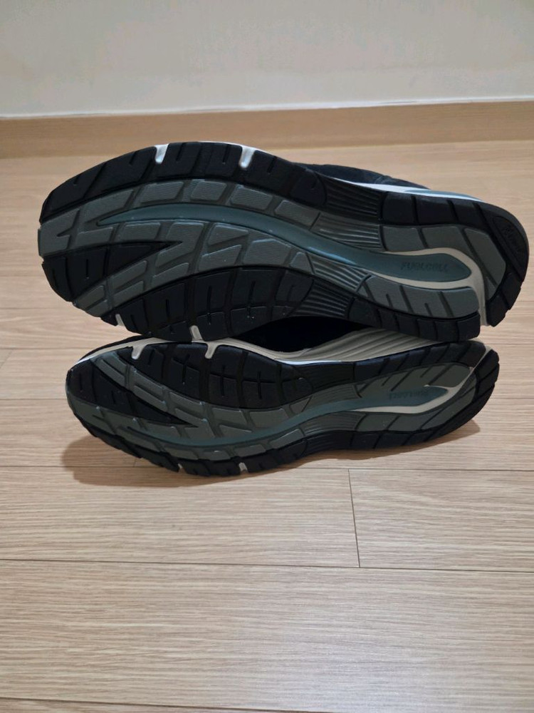 뉴발란스 991v2 네이비 265 사이즈 이미지