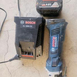 보쉬 고급형 그라인더 gws 18v 100c 세트 이미지