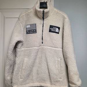 노스페이스 50주년 성조기 반집업 후리스 85 사이즈