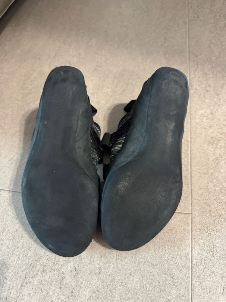 부토라 암벽화 클라이밍화 신발사이즈 240 이미지