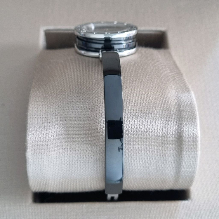 불가리 신형 비제로원 세라믹 23mm 쿼츠 BZ23BSCC(2017년식) 이미지