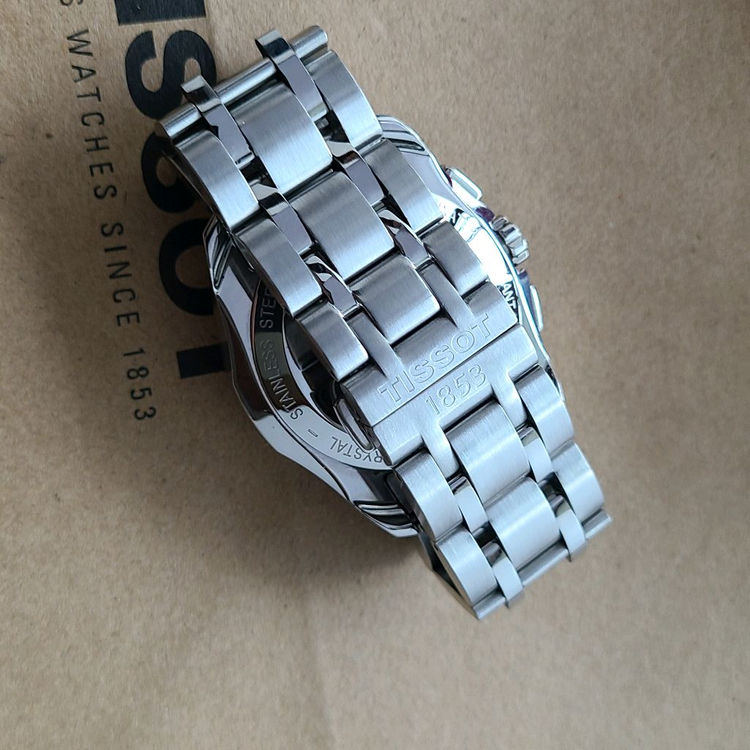 티쏘 꾸뜨리에 오토매틱 크로노그래프 블랙 이미지