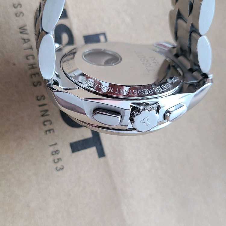 티쏘 꾸뜨리에 오토매틱 크로노그래프 블랙 이미지