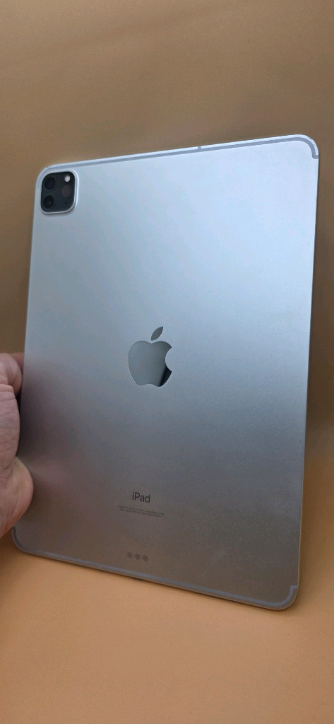 아이패드 프로11 2세대 256기가 셀룰러--9
