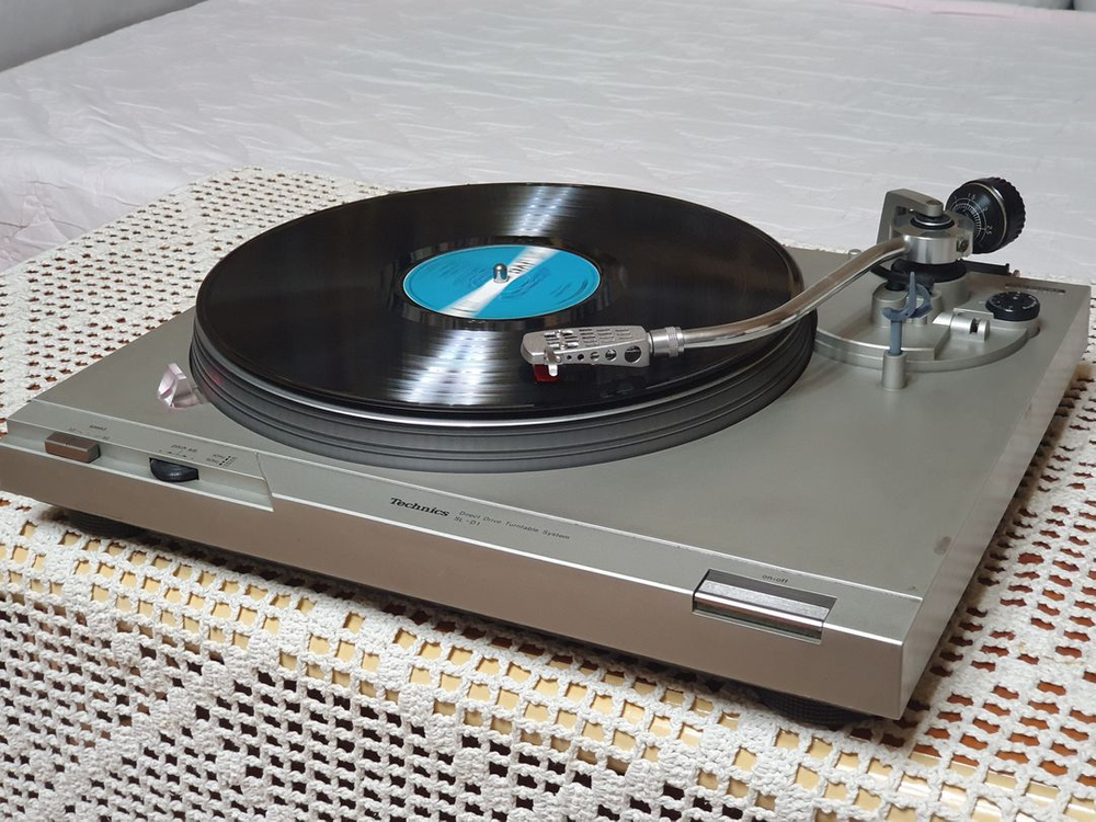 테크닉스 TECHNICS SL-D1 다이렉트 턴테이블 이미지
