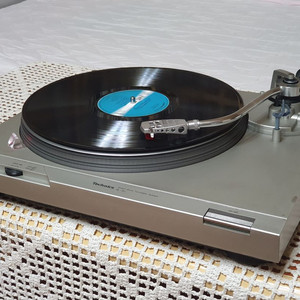 테크닉스 TECHNICS SL-D1 다이렉트 턴테이블 이미지