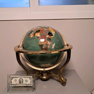 원석 지구본 이미지