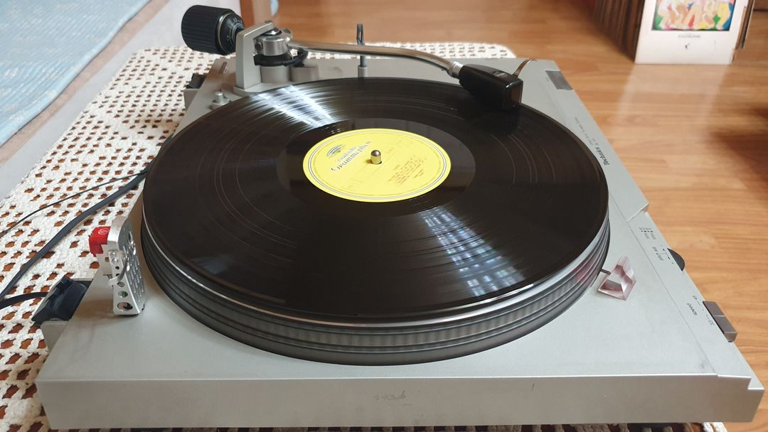 테크닉스 TECHNICS SL-D1 다이렉트 턴테이블 이미지