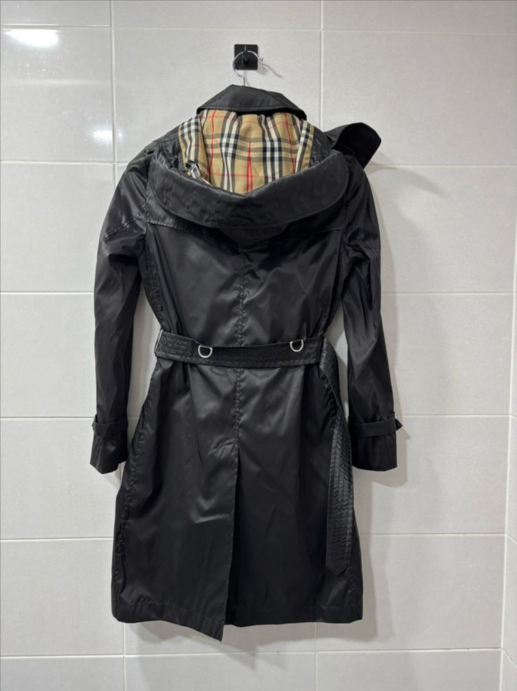 정품)버버리 켄징턴 후드 트렌치--2