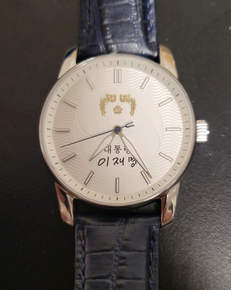 이재명 대통령 손목시계--3