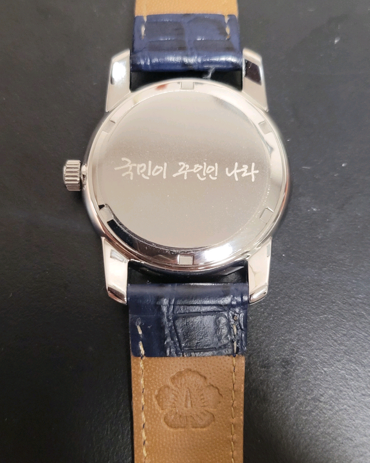 이재명 대통령 손목시계--4