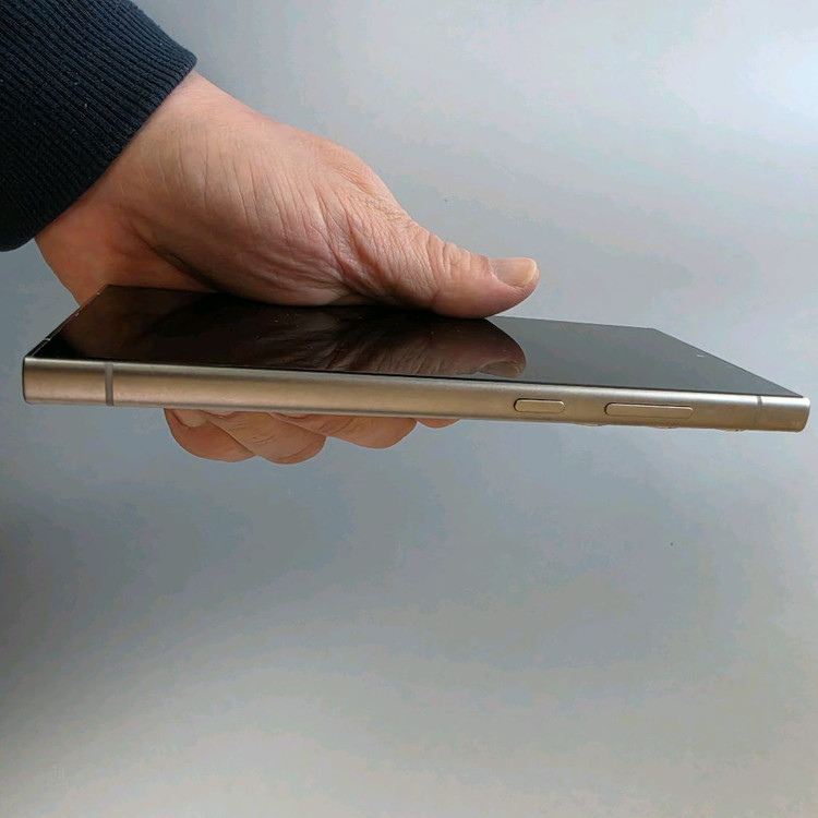 갤럭시 S24 울트라 512G 티타늄그레이 풀박스--2