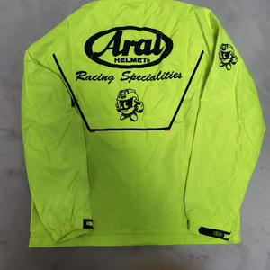 아라이 바람막이 L 새상품 판매합니다.