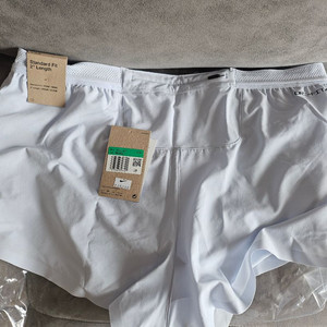 나이키 에어로스위프트 2인치쇼츠(fn3350-085)xl