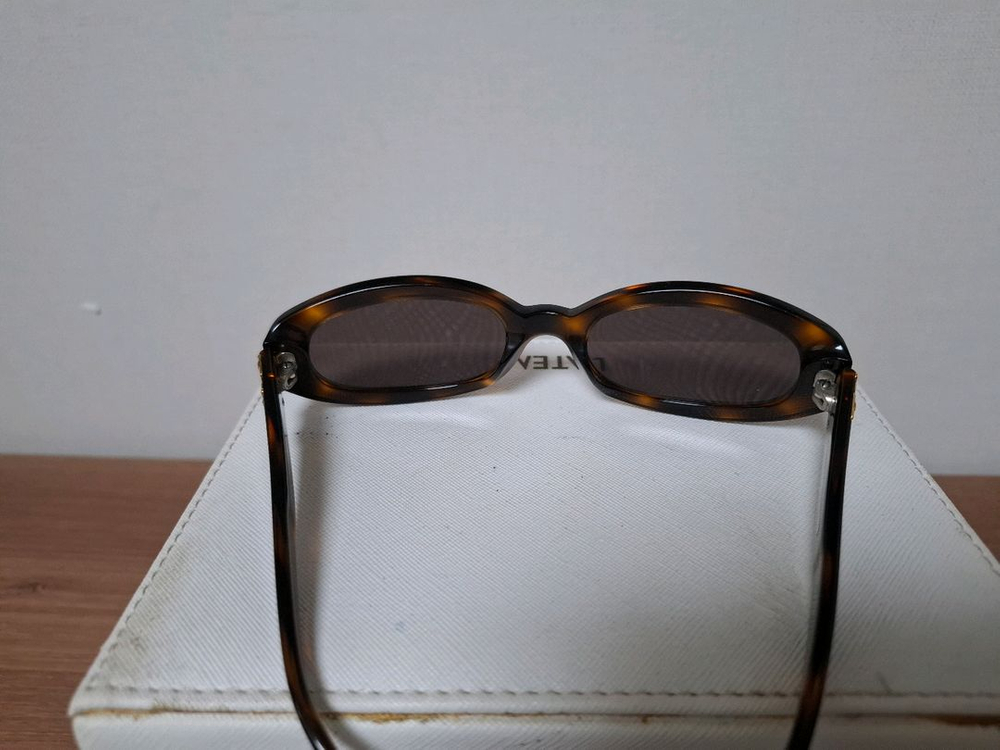 페라가모 선글라스 이미지