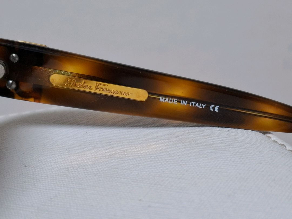 페라가모 선글라스 이미지