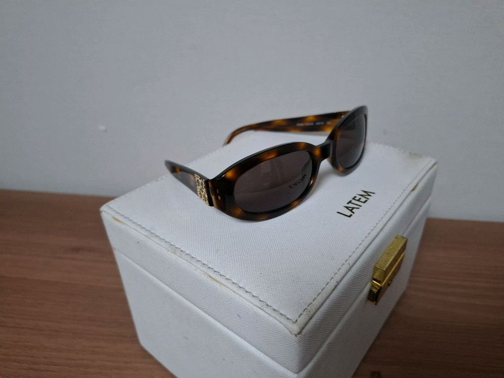 페라가모 선글라스 이미지