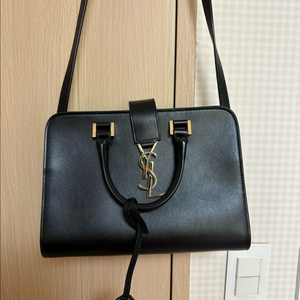 생로랑 카바스 베이비 블랙 금장 이미지