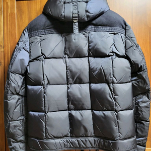 몽클레어 패딩 이미지