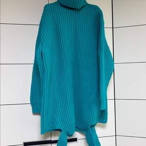 발렌시아가 공효진 니트