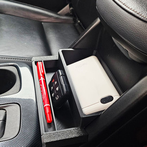 콜로라도 [Z71전용] 콘솔트레이입니다. 이미지