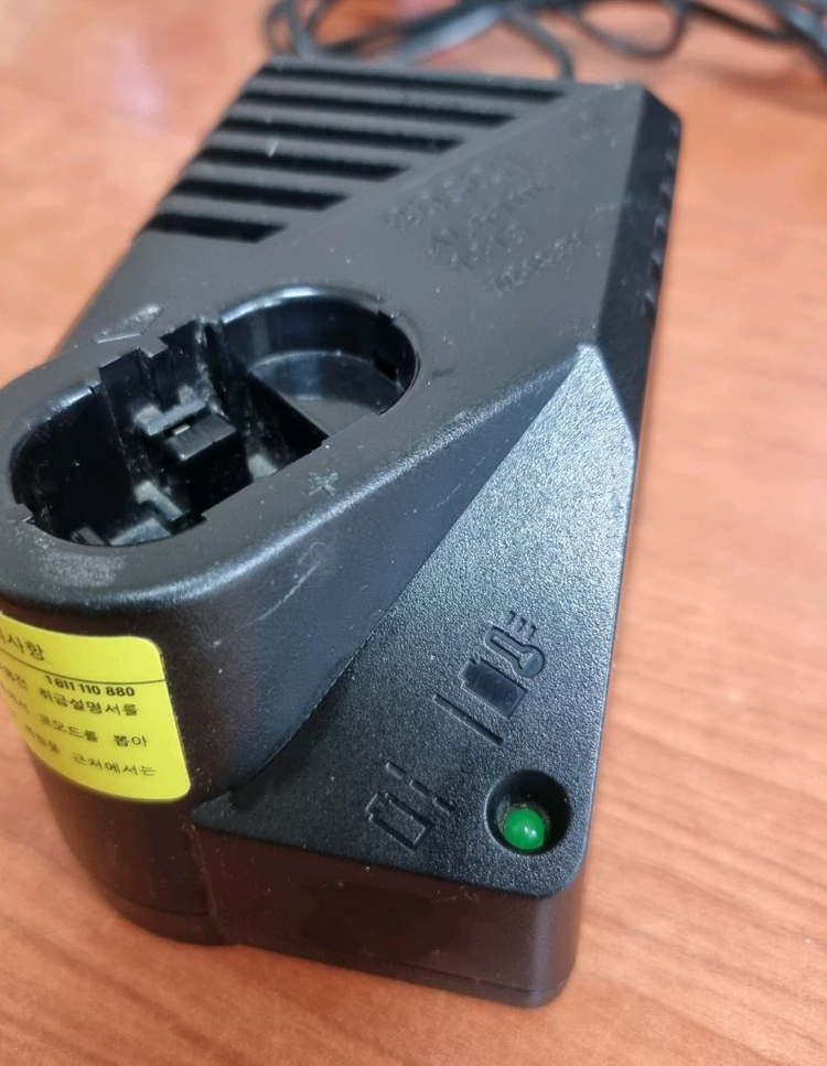 보쉬(Bosch) AL 60DV 1419 충전기 이미지