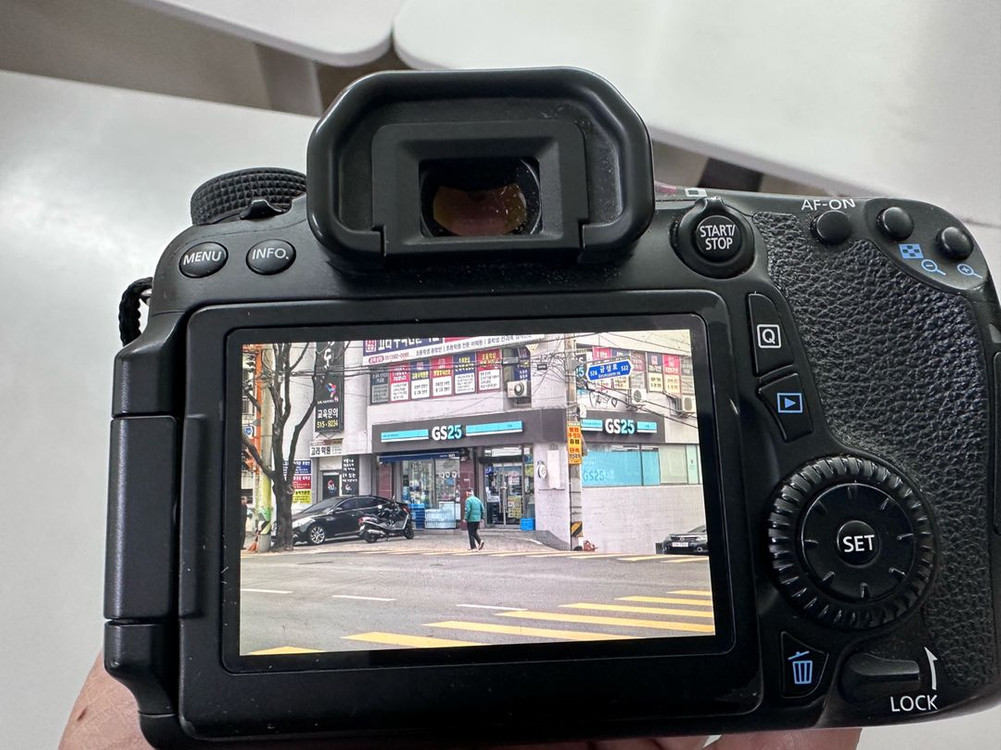 가격인하 / 캐논 EOS 70D + 18-55mm표준렌즈 풀세트 이미지