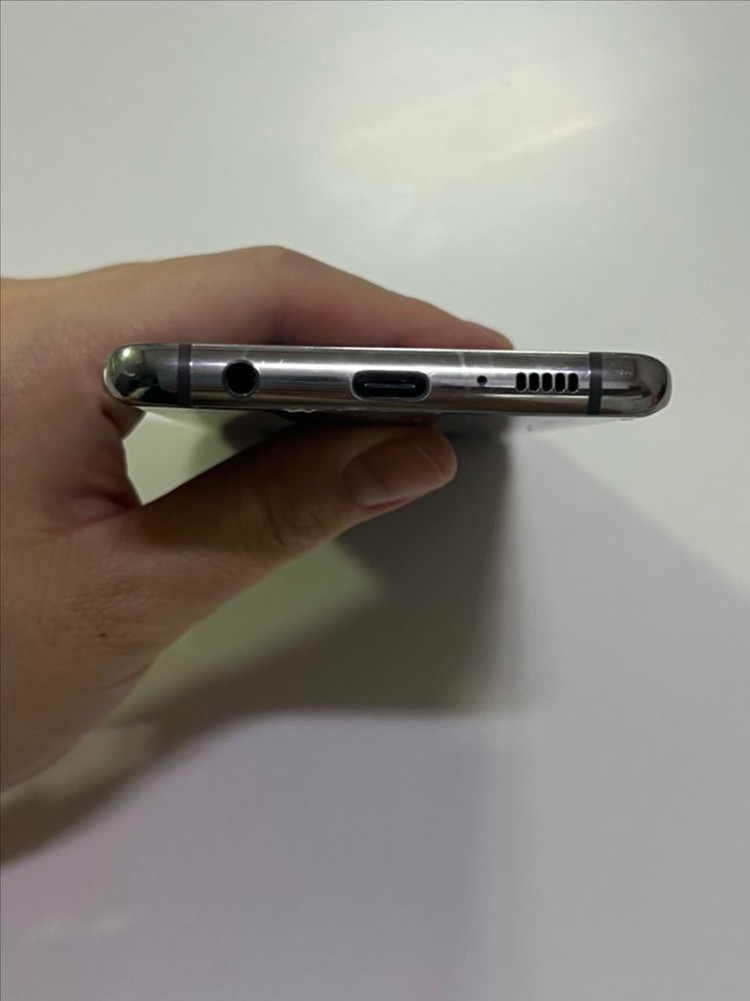 갤럭시 S10 이미지